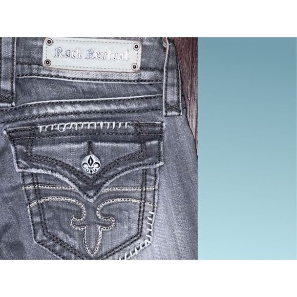 Rock Revival Low Rise Celine Capri Jeans Size 28” Waist Bag #3 - Picture 5 of 6